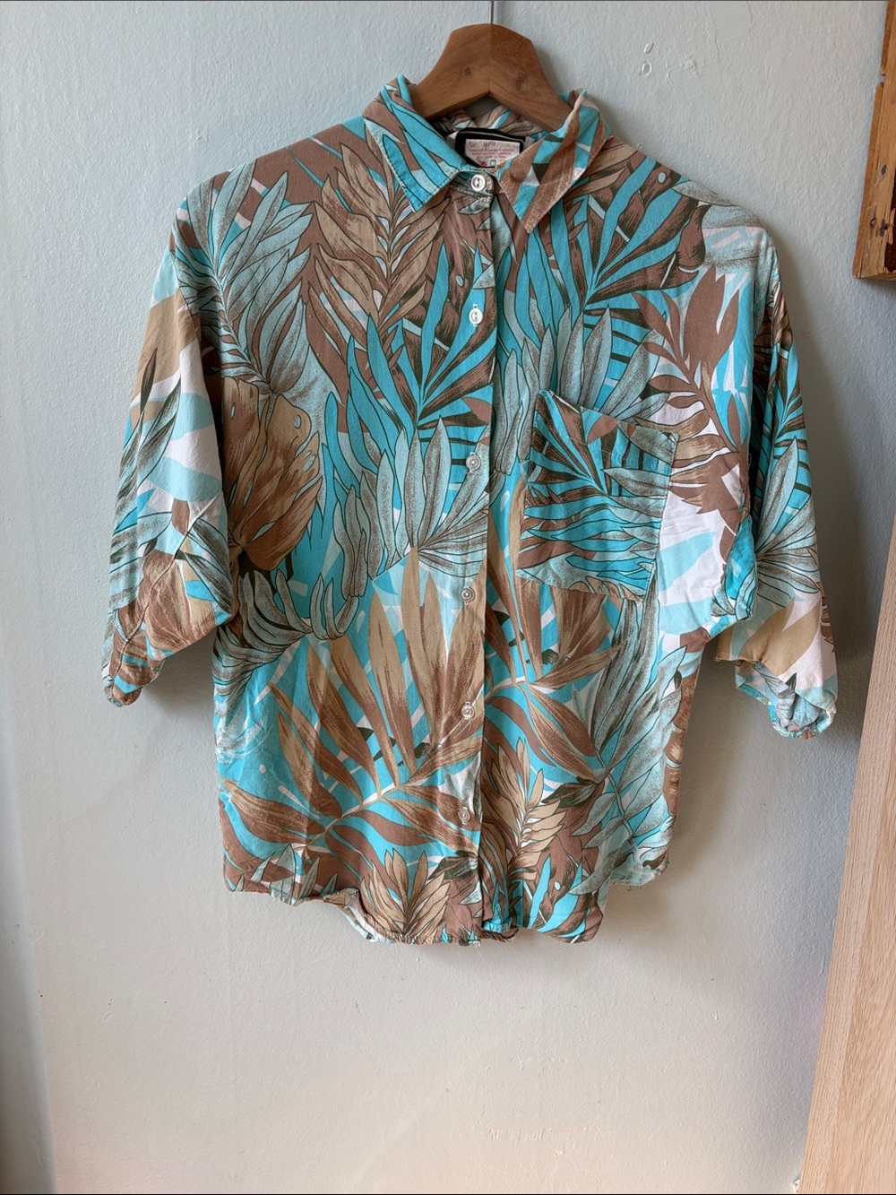 Vintage Tropical Short-Sleeve Button-Up Shirt - Turquoise & Brown